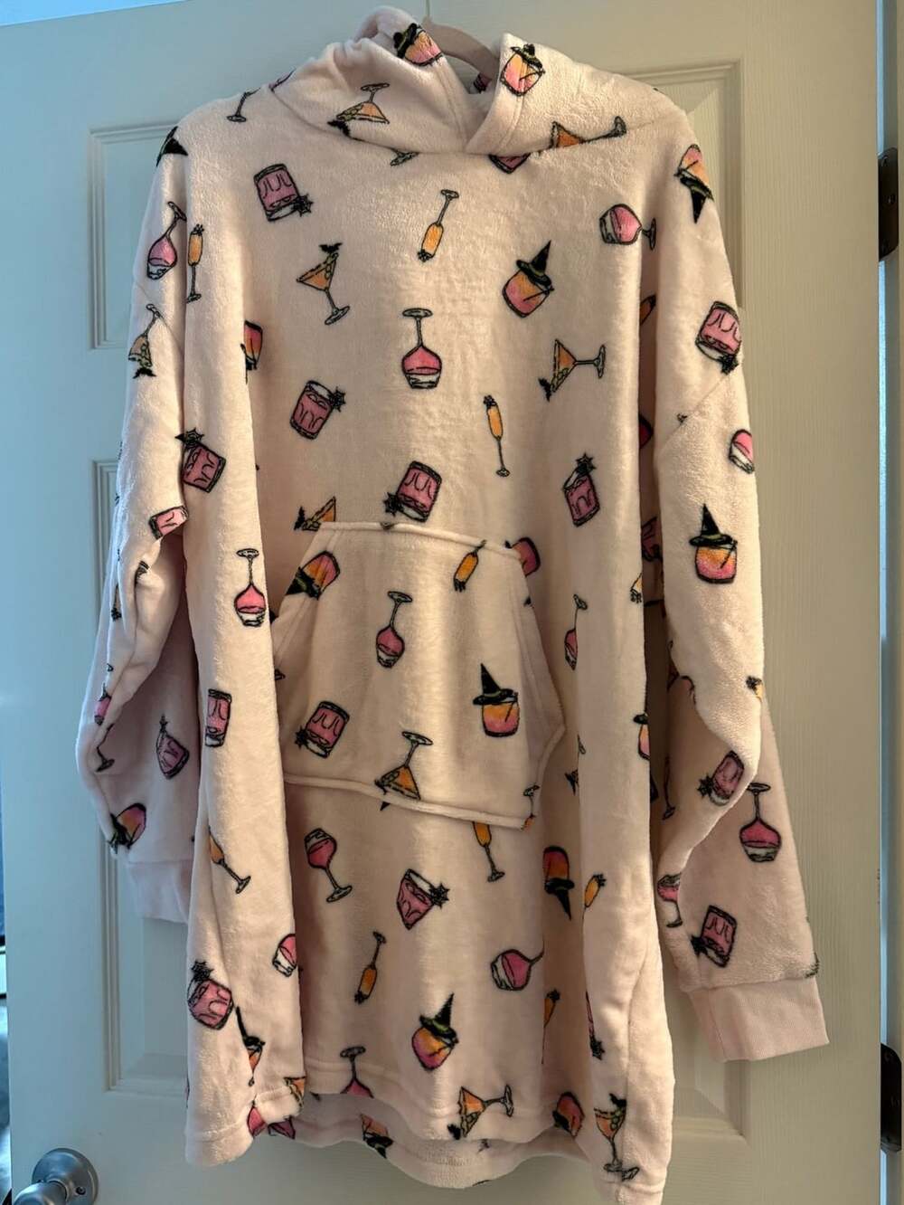 Trick or Treat Sleep Oversized Hoodie Size L/XL Pink Drink Halloween